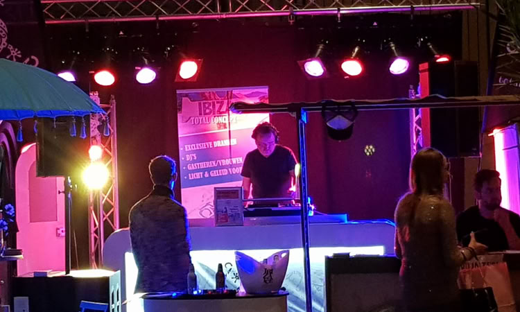 DJ of 69 - DJ since 1984 - more than 40 years experience with only with the finest music.